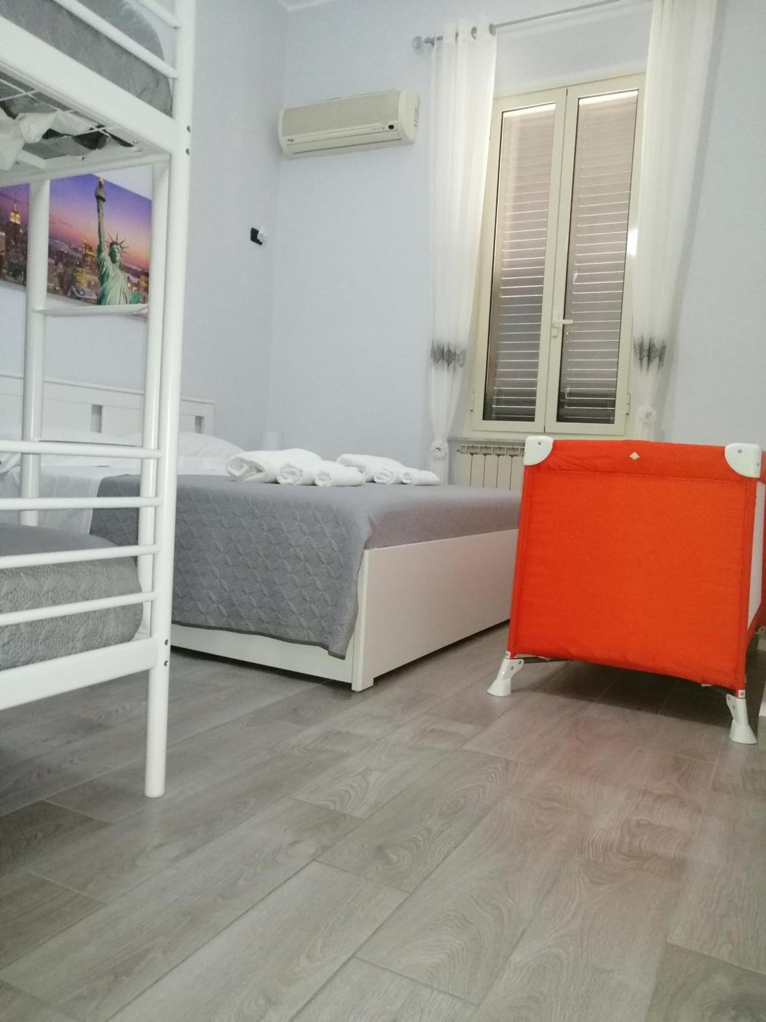 B&B Metropolitan Rc Реджо-Калабрія Номер фото